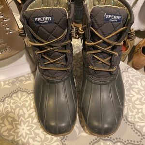 Women’s Sperry Duck Boots, size 7.5